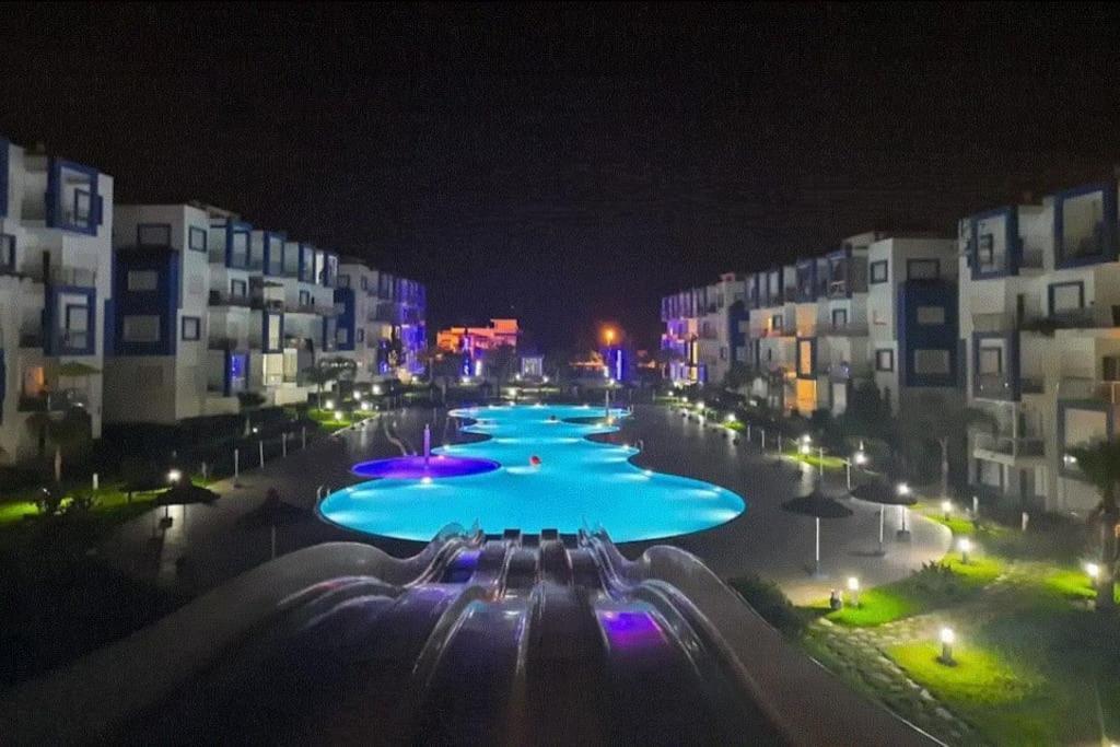 Superbe Appartement Au Centre De Cabo Negro En Residence Avec Piscines Et Tobogan Dış mekan fotoğraf